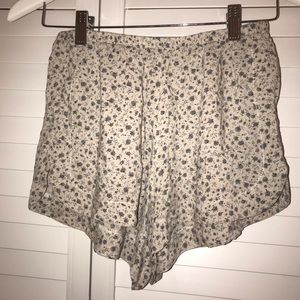 Floral Shorts// BRANDY MELVILLE